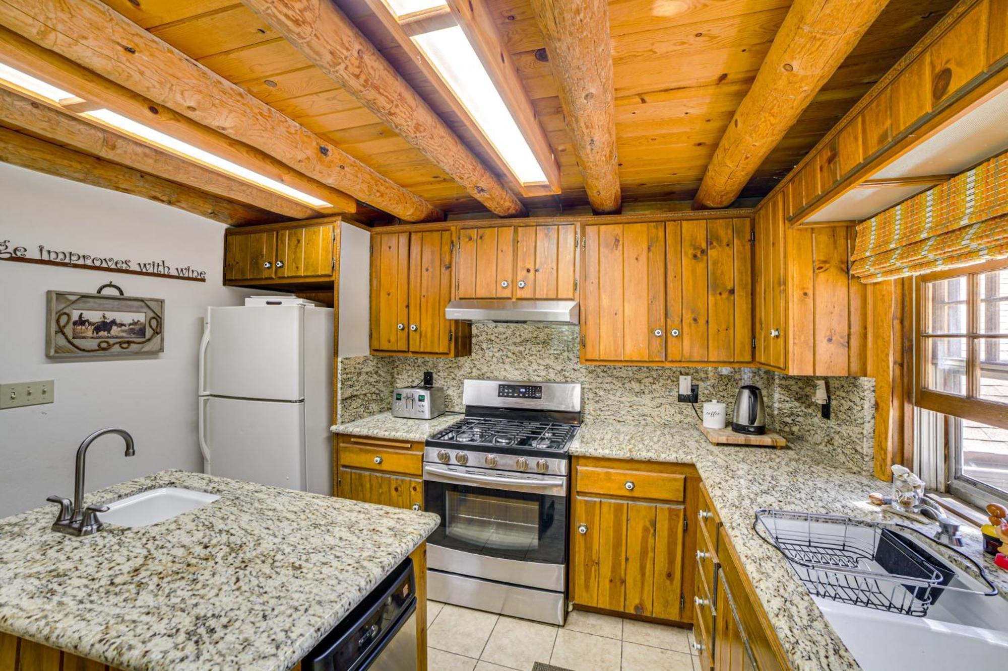 Pine Mountain Club Log Cabin With Resort Amenities! المظهر الخارجي الصورة